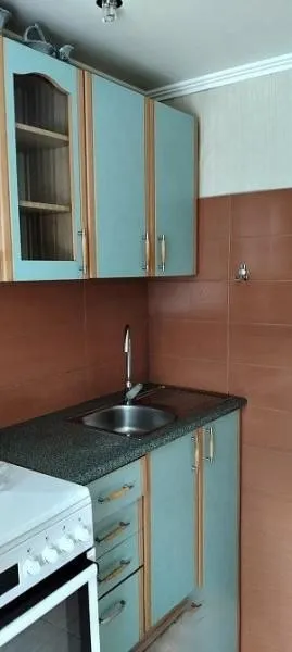 Продам однокомнатную квартиру

🌇Донецк, ул. Харитонова, район д/с дружба📌

✅Площадь: 35 кв. М.
✅Этаж: 8 из 9
👍Удобное расположение: рядом три школы, детский сад, магазины, рынок, остановки общественного транспорта.
✅Тёплая, не угловая. Лифт работает исправно. Вода по расписанию доходит
✅Санузел в хорошем состоянии. Большая ванная комната
✅Высота потолков — 2,6 м

💰Цена 3 600 000 ₽ торг 🔥

📲☎️+79495137775

Подписаться  |  📩дать объявление
📲Наш max - фотография - 8