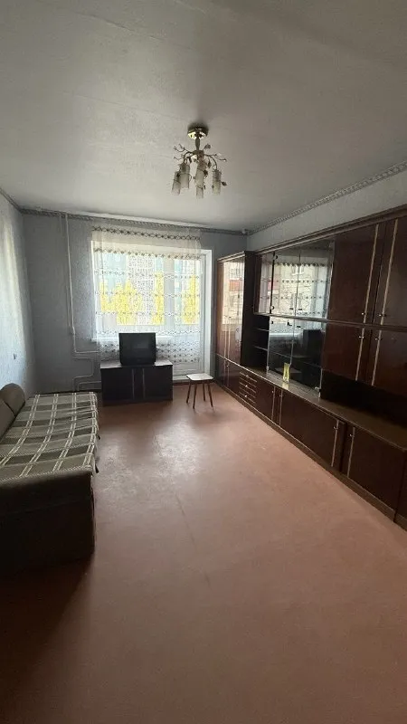 Продажа 2-комнатной квартиры

🌇Донецк в кировском районе,
Улица высоцкого, ориентир "голубые дома". 📌

🏢Этаж - 6/10
✅Площадь - 52 м2, кухня - 7 м2
💦Вода по графику.
📍Рядом свято-введенский храм, школа, детские сады, магазины.
В пешей доступности остановка, магазины, все, что нужно для жизни, прекрасная инфраструктура.

💰Цена: 4 000 000 рублей

📲☎️+7 (949) 150 50 39

Подписаться  |  📩дать объявление
📲Наш max - фотография - 1
