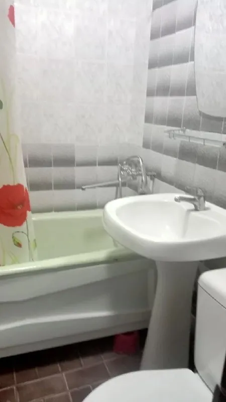 🏡Сдается 1к. Квартира.
🌇Город донецк днр
🗺Ул. Университетская 102 (напротив донецк-сити).
5 Этаж.

• Квартира в хорошем, жилом состоянии, чистая.
• Новые обои на кухни.
💦Вода по графику, напор хороший. Работает колонка и стиральная машина.
💸18.000 Руб + к. У.

Собственица.
Лариса владимировна
☎️+7(961)317-66-20

📨Подписаться - фотография - 6