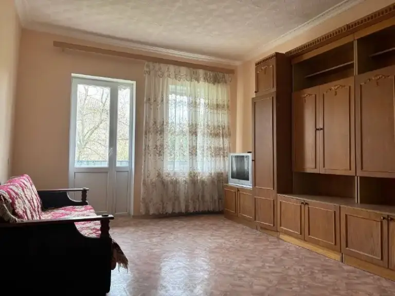 Продам 3-х комнатную квартиру
От собственника продажа❗️
🌇Донецк, в микрорайоне мирный конечная 17 маршрута, кировский район. 📌
✅2 Этаж 2-х этажного дома.
📍Рядом опс, рынок, школы, больница.
💦Вода ежедневно.
✅Всё, что нужно для жизни, – в шаговой доступности.
✅3 Отдельные комнаты: (16,9/11,6/10,9 кв. М)
Документы готовы к сделке
💰 Цена: 3 500 000 ₽
📲☎️+79493975595
Подписаться | 📩дать объявление
📲Наш max - фотография - 2