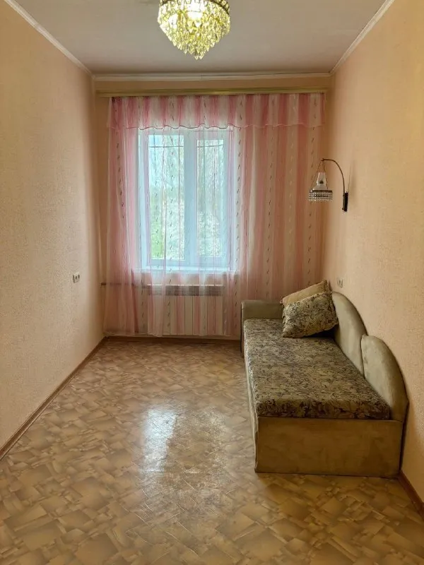Продам 3-х комнатную квартиру
От собственника продажа❗️
🌇Донецк, в микрорайоне мирный конечная 17 маршрута, кировский район. 📌
✅2 Этаж 2-х этажного дома.
📍Рядом опс, рынок, школы, больница.
💦Вода ежедневно.
✅Всё, что нужно для жизни, – в шаговой доступности.
✅3 Отдельные комнаты: (16,9/11,6/10,9 кв. М)
Документы готовы к сделке
💰 Цена: 3 500 000 ₽
📲☎️+79493975595
Подписаться | 📩дать объявление
📲Наш max - фотография - 3