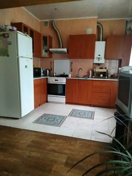 Сдаю трехкомнатную квартиру

🌇Донецк, ленинский район ( ул. Кирова)📌

✅С кухней-студией.
✅Квартира находится в жилом состоянии, частично меблирована и оснащена бытовой техникой.
👍Это отличный вариант для семьи с ребенком, а также для тех, кто располагает своей мебелью и техникой.

💰Стоимость 20 000 ₽ + к/у.

📲☎️+79493872678 Светлана
📲☎️+79493410484 Наталья

Подписаться  |  📩дать объявление
📲Наш max - фотография - 4