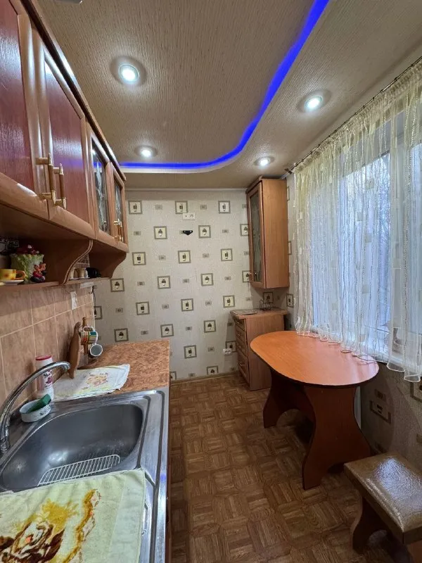 🏡Продаётся 3-трехкомнатная квартира
🌇Город: донецк днр
🏙️Район: петровский р-н
🗺Ориентир дск

• Этажность–2/5 жилого дома
• Общая площадь–56 м2

• Квартира не угловая
• В квартире выполнен косметический ремонт,
Трубы и сантехника заменены
• Квартира продаётся с мебелью
• Рядом школа, детский садик и продуктовый магазин
• Документы готовы
🔥Собственник

💴Цена: 5🍋000.000 рублей
☎️+7(949) 578-11-70 Данил

📨Подписаться - фотография - 6