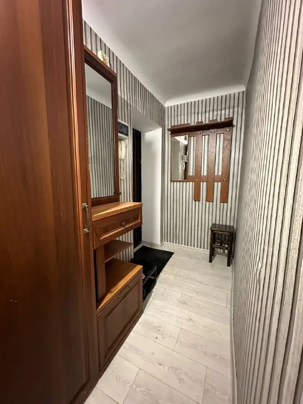 Посуточно от собственника

💼Отчетные документы

❤️1К. Кв кировский район, лидиевка, больница 15
💰Стоимость: 5.500/сутки
🐳Вода постоянно!

❤️1К. Кв киевский район, ориентир донецк-сити
🐳Вода постоянно (накопитель 750л+водонагреватель)
💰Стоимость: 6.000/сутки

❤️2 К. Кв бульвар шевченко, ориентир крытый рынок, мфц
🐳Вода постоянно (накопитель 750л+водонагреватель)
💰Стоимость: 5.500/сутки

Цены зависят от количе. .. Чки, фен, утюг и так далее.

👩🏻‍🍼Мы за гостей с детьми 🤗заселение с животными возможно, обсудим) 🐶🐱🐢

❤️Помогу найти другие варианты в разных районах города.

💰Возвратный залог 5.000 ₽.
Пишите/звоните - обязательно договоримся 🤝
+79498523369 (7 Телеком, телеграмм, макс)
+79192137781 Мтс

📨Подписаться - фотография - 3