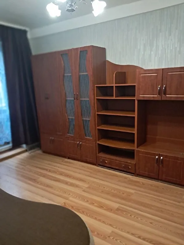 🏡Сдаётся 1-однокомнатная квартира
🌇Город: донецк днр
🏙️Район: пролетарский р-н
🗺Улица армавирская
• Этажность–3/5 жилого дома
• Общая площадь–30 м2
• В квартире есть вся необходимая мебель и бытовая техника, имеется газовая колонка
• Вода по графику
• Рядом магазины, аптека и остановка общественного транспорта
🔥Собственник
💴Цена: 17.000 рублей+ коммунальные услуги+ залоговая сумма
☎️+7(949) 375-82-72 Елена
📨Подписаться - фотография - 1
