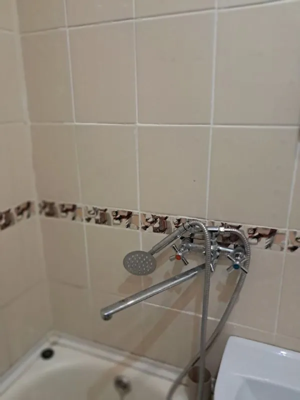 🏡Сдаётся 1-однокомнатная квартира
🌇Город: донецк днр
🏙️Район: пролетарский р-н
🗺Улица армавирская
• Этажность–3/5 жилого дома
• Общая площадь–30 м2
• В квартире есть вся необходимая мебель и бытовая техника, имеется газовая колонка
• Вода по графику
• Рядом магазины, аптека и остановка общественного транспорта
🔥Собственник
💴Цена: 17.000 рублей+ коммунальные услуги+ залоговая сумма
☎️+7(949) 375-82-72 Елена
📨Подписаться - фотография - 6