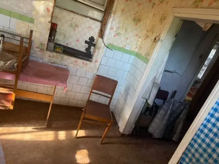 Продажа дома в куйбышевском районе донецка!улица средиземная (топаз)

Агентство недвижимости «статус» - твой выбор в мире недвижимости!🤝

📍Донецк, ул. Средиземная
Куйбышевский район

📌Основные преимущества:
✅82 Кв. М
✅Центральное отопление;
✅Центральная канализация;
✅Свой гараж.

📌Все документы готовы к сделке!

💸 Цена 3.000.000

☎️+79495753652
📞+79490774949 - фотография - 3