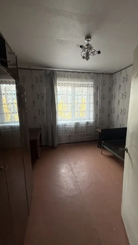 Продажа 2-комнатной квартиры в кировском районе

Стройте свое пространство с агентством недвижимости город.
Вы мечтаете - мы реализовываем💫

🏗Район: кировский
🏘Комнат - 2
🏢Этаж - 6/10
🍞Кухня - 7 м2
🚪Общая площадь - 52 м2

Продается двухкомнатная квартира в кировском районе, улица высоцкого, ориентир "голубые дома".

Вода по графику.

Рядом свято-введенский храм, школа, детские сады, магазины.

В пешей доступности остановка, магазины, все, что нужно для жизни, прекрасная инфраструктура.

💵Цена: 4 000 000 рублей
☎️Телефон: +7 (949) 150 50 39 - фотография - 4