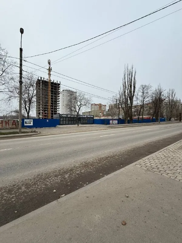 Exclusive! Продажа дома ! Vip-class в лучшей локации донецка 👌🏡

🌇Донецк, ворошиловский р-н, ул. Роза люксембург, п-р ватутина📌

🔥У вас есть уникальная возможность стать владельцем: двух домов на одном участке
- 1Й под чистовую отделку - 400 м2
- 2Й дом с ремонтом - 250 м 2

✅Ландшафтный дизайн участка
✅Дом построен из высококачественных материалов
🅿Гараж на две машины
💰Стартовая стоимость данного объекта - 30.000.000 💸

🎁 Все что вы видите на фото, остается новым собственникам

📲☎️+79490370636

Подписаться  |  📩дать объявление
📲Наш max - фотография - 10