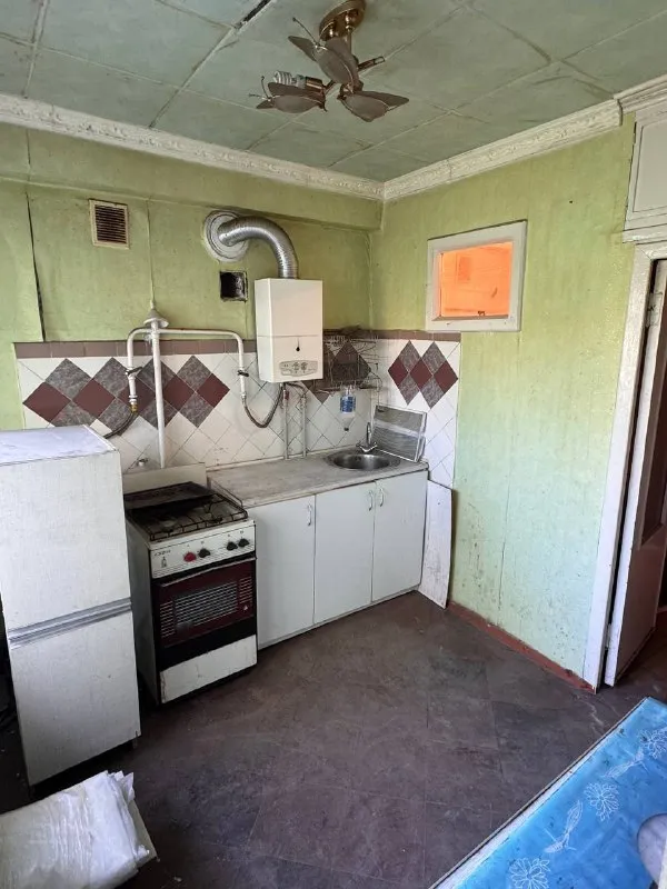 ‼️Продажа! Киевский проспект‼️
Продажа! Ориентир- северный автовокзал, пл. Шахтерская.
Квартира теплая, 5/5 ти, вода идет по графику, крыша не течет. Комнаты раздельные, общая площадь 42 кв. , без балкона ( эркер).
Отличное месторасположение!
Транспортная развязка прекрасная, рядом магазины, аптеки, супермаркет.
Документы готовы! Собственник на сделке
Цена 2,599,000р + торг!
+79498382599 Галина ан
*Ок. Риэлтор* - фотография - 1