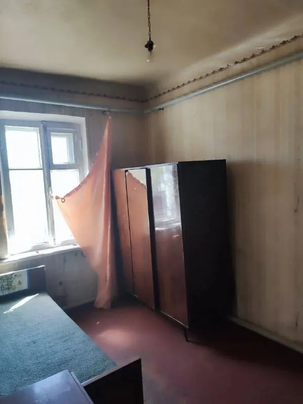 Продам двухкомнатную квартиру

🌇Донецк, кировский район, улица красная заря, недалеко от площади свободы  и начало текстильщика📌

✅Площадь 41 кв метр
✅Этаж 2/2
🚍Остановка в 5-7 минутах ходьбы, рядом с домом небольшой прод. Магазин.

❗️Квартира под ремонт, крыша не течет.

📑Документы готовы,
Прописанных ноль!
💰Цена 1 000 000 рублей❗️❗️❗️

📲☎️+79493268382 Виктория ан
*Ок. Риэлтор*

Подписаться  |  📩дать объявление
📲Наш max - фотография - 3