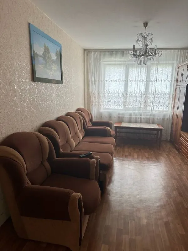 Аренда 3х комнатной квартиры в киевском районе - ветка.

🏣Город: донецк
🏗Район: киевский
📍Адрес: улица политбойцов
🏘Комнат - 3
🪜Этаж - 4
📐 Площадь - 69м2

Квартира полностью укомплектована всем необходимым для комфортного проживания.
Две спальни и гостиная.
Вода 💦 согласно графику города. Установлен новый бойлер, новая стиральная машинка.
Кондиционер, wi fi.
Объект лучше смотреть в живую, фото не качественные.

Рядом вся необходимая инфраструктура, остановка транспорта в пешей доступности.

Рассмотрят двоих мужчин. Семейную пару, дети старше 8 лет.
Без животных.
Только долгосрочная аренда.

Стоимость аренды 40.000₽
Оплата по факту заселения.

Для записи на просмотр звоните
📞+7-949-169-04-54
Покажем в удобное для вас время. - фотография - 3