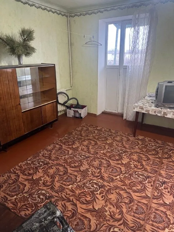 🏡Продам 2-двухкомнатную квартиру
🌇Город: донецк днр
🏙️Район: куйбышевский р-н
🗺Микрорайон азотный, ул. Добронравова 56

• Этажность–2/2 жилого дома

• На доме заменена новая кровля
• Меняли отопление, пластиковые окна, балкон не застеклён
• Квартира теплая не угловая, толщина стен порядка 60-ти см
• В пешей доступности рынок, больница, школа
• Документы готовы к сделке
🔥Собственник

💴Цена: 2🍋000.000 рублей
📲Звонить по номеру;
☎️+7(961) 328-99-96

📨Подписаться - фотография - 4