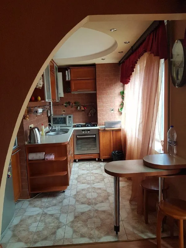 Продажа 3х комнатной квартиры
🌇Донецк, в куйбышевском районе, улица лузина дом 6📌
📑Документы полностью готовы к сделке рф
✅Общая площадь 58 кв. М
✅4Й этаж из 5
✅Квартира теплая, не угловая
✅Коммуникации поменяны
✅Квартира после ремонта - фотография - 7