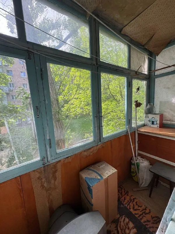 Продажа 2-х комнатной квартиры в донецке!ул. Раздольная!

Агентство недвижимости «статус» - твой выбор в мире недвижимости!🤝

📍Адрес: донецк, пролетарский район, ул. Раздольная.

✅Этаж: 3‑й из 5.
✅Площадь: 48 кв. М.
✅Полностью меблирована — есть вся необходимая мебель.
✅Оборудована всей нужной бытовой техникой.
✅Вода доходит.
✅Все документы для сделки готовы.
✅Прописанных нет

💸 3 200 000 Руб.

☎️+79495753652
📞+79496455686 - фотография - 8