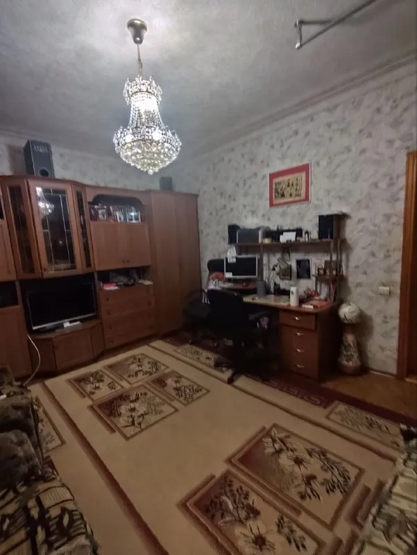 Срочно ❗ продам 3х. Комнатную сталинку, по улице соболевского. Возле поликлиники №1.
Общая площадь- 63 квадрата 💪
Бонусом к квартире идут 2 сарая👍
👌Большая кухня-12 квадратов, тёплая сухая 🎉квартира.
Цена-3х. Комнатной сталинка-2,5млн. Руб.
Срочно набирайте ‼️
+7(949)-36-77-907
+7(900) 257-11-66
Татьяна - фотография - 2