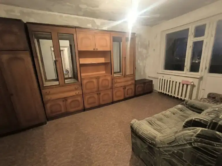 Продажа 2х-комнатной квартиры

🌇Донецк в киевском районе,
Улица артема 198 в, ориентир - "галактика", "sportmax"📌

🏢Этаж - 9/9
🚪Общая площадь - 50 м2
✅Квартира теплая, не угловая
💦Вода согласно графику
🎁Остается полностью вся мебель и техника необходимая для комфортного проживания

📍Насыщенная инфраструктура: sportmax, тц галактика, детские сады, школы, продуктовые магазины, супермаркет. Развитая транспортная развязка в любую точку города. Ост. .. Шрутного такси в шаговой доступности.

💰Цена снижена 3,8 млн. ₽
📑Документы готовы к сделке!
Собственник в донецке!

📲☎️+7 (949) 513 85 58 - Виктория

Подписаться  |  📩дать объявление
📲Наш max - фотография - 4
