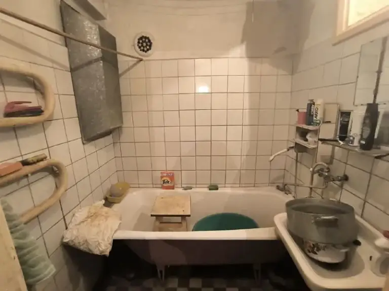 Продам двухкомнатную квартиру

🌇Донецк, киевский район, улица артема 185 а, ориентир - "маяк". 📌

🏢Этаж - 2/9
✅Площадь квартиры - 48 м2
💦Вода согласно графику
✅Комнаты раздельные
✅Квартира теплая, не угловая

📍Насыщенная инфраструктура: рынок маяк, детские сады,   школы,   продуктовые магазины, супермаркет.
💰Цена: 3 250 000 рублей (торг)

📲☎️+7 (949) 513 85 58 - Виктория

Подписаться  |  📩дать объявление
📲Наш max - фотография - 7