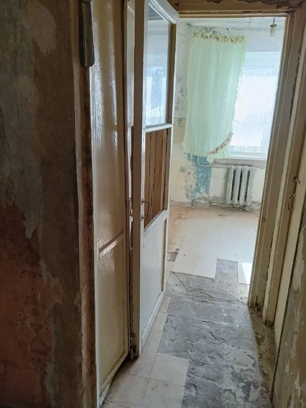 Продам двухкомнатную квартиру

🌇Донецк, кировский район, ул. Текстильщиков📌

✅Этаж 2/5
✅Общая площадь 48 м2,
❗️Требует ремонта
💦Вода по графику
✅Рядом расположена вся необходимая для жизни инфраструктура

💰Цена 2,4 млн. Рублей  

📲☎️+79494208387,
📲☎️+79493706347.
Агентство недвижимости.

Подписаться  |  📩дать объявление
📲Наш max - фотография - 3