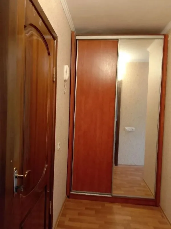 🏡Продаётся 1-однокомнатная квартира
🌇Город: донецк днр
🏙️Район: будённовский р-н
🗺Улица багратиона

• Этажность–5/5 жилого дома

• Квартира продаётся с мебелью и бытовой техникой, жилое состояние
• Рядом детский садик, школа, магазины и остановка общественного транспорта
• Документы готовы
🔥Собственник

💴Цена: 2🍋600.000 рублей
☎️+7(949) 316-19-27

📨Подписаться - фотография - 2