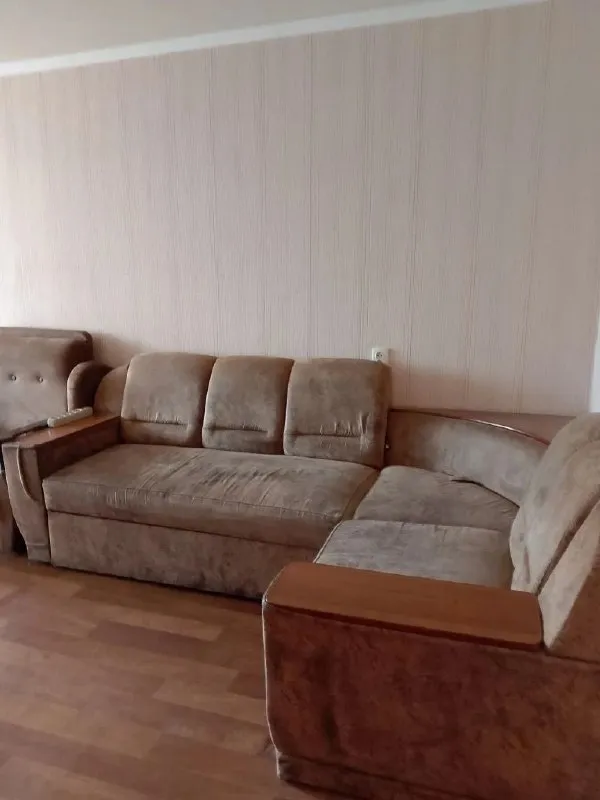 🏡Продаётся 1-однокомнатная квартира
🌇Город: донецк днр
🏙️Район: будённовский р-н
🗺Улица багратиона

• Этажность–5/5 жилого дома

• Квартира продаётся с мебелью и бытовой техникой, жилое состояние
• Рядом детский садик, школа, магазины и остановка общественного транспорта
• Документы готовы
🔥Собственник

💴Цена: 2🍋600.000 рублей
☎️+7(949) 316-19-27

📨Подписаться - фотография - 3