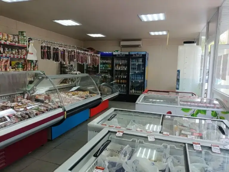 Сдается помещение свободного назначения (торговый павильон)

🌇В пролетарском районе г. Донецка, ул. Прожекторная. 📌

👍Помещение расположено вдоль проезжей части. Проходное место, вблизи жилых многоэтажек.
✅Отлично подойдёт под разный вид деятельности: магазин, аптека, пиццерия и т. Д.
✅Общая пл. 60 кв. М. Размеры 12*5 м.
✅Индивидуальный санузел, вода круглосуточно
✅Электричество - 380 в

💰. .. >☎️+79493454298;
📲☎️+79493758610
С ув. Ан" квартал+".

Подписаться  |  📩дать объявление
📲Наш max - фотография - 3