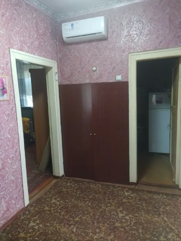 Продам 1/2 часть дома
🌇Донецк, ул. Июльская, петровский район. 📌
✅В доме 2 спальни, зал, санузел, кухня, кладовка, погреб.
✅Общая площадь 67 м2.
✅Центральная канализация
✅Дом обшит сайдингом
✅Хоз постройки
🔥9 Соток земли
📲☎️+79494208387
📲☎️+79493706347.
Агентство недвижимости
Подписаться | 📩дать объявление
📲Наш max - фотография - 2