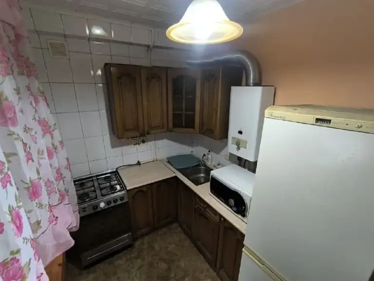 Продажа 1-комнатной квартиры в киевском районе

Стройте свое пространство с агентством недвижимости город.
Вы мечтаете - мы реализовываем💫

🏗Район: киевский
🏘Комнат - 1
🏢Этаж - 3/5
🍞Кухня - 7 м2
🚪Общая площадь - 31 м2

Продается однокомнатная квартира в киевском районе районе донецка, проспект освобождения донбасса 12 а.

Квартира находится в центральной части донецка, рядом областная травматология, скверы, магазины.

📌Все коммуникации новые
📌Деревянный балкон в отличном состоянии.
📌Все остаётся. Заходи и живи

✔️Чистый подъезд.
✔️Зелёный двор.
✔️Тихий центр

💵Цена: 2 800 000 рублей (торг)
☎️Телефон: +7 (949) 513 85 58 - фотография - 6