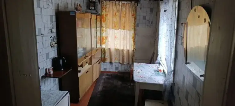 🏡Продам дом в городе
Торез днр

• Участок 6-соток земли

• Санузел и ванная комната в доме
• Дом продаётся с мебелью
• На территории участка есть гараж, хоз постройки, летняя кухня и скважина для воды
• Документы готовы
🔥Собственник

💴Цена: 550.000 рублей
☎️+7(949) 337-61-69 Геннадий

📨Подписаться - фотография - 8