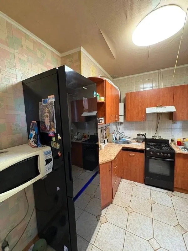 Продается 2х комнатная квартира

🌇Донецк, кировский районн,
Улица кирова📌

✅Этаж 4/5
✅Общая площадь 48м2
✅Состояние хорошее, жилое.
📍В шаговой доступности ск кировец, магазины, остановка.
💦Вода по графику

💰Цена 2 800 000 ₽

📲☎️+7 (949) 564-41-75

Подписаться  |  📩дать объявление
📲Наш max - фотография - 6