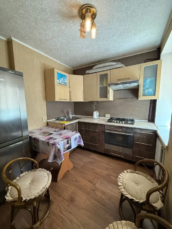 🏡Сдам 2-х комн. Кв в центре, проспект мира пересечение с университетской.
🌇Город: донецк днр
🏙️Район: ворошиловский р-н

• Этажность–4/5 жилого дома

Установлен накопительный бак!
Мебель и техника. Интернет

💴Цена: 40.000+ коммунальные.
📍Залог.
📲+79494707442 Или telegram

Оплата услуг риелтора по факту заселения! Ехать в офис и вносить оплату до просмотра не надо❗

Аренда донецк днр - фотография - 1