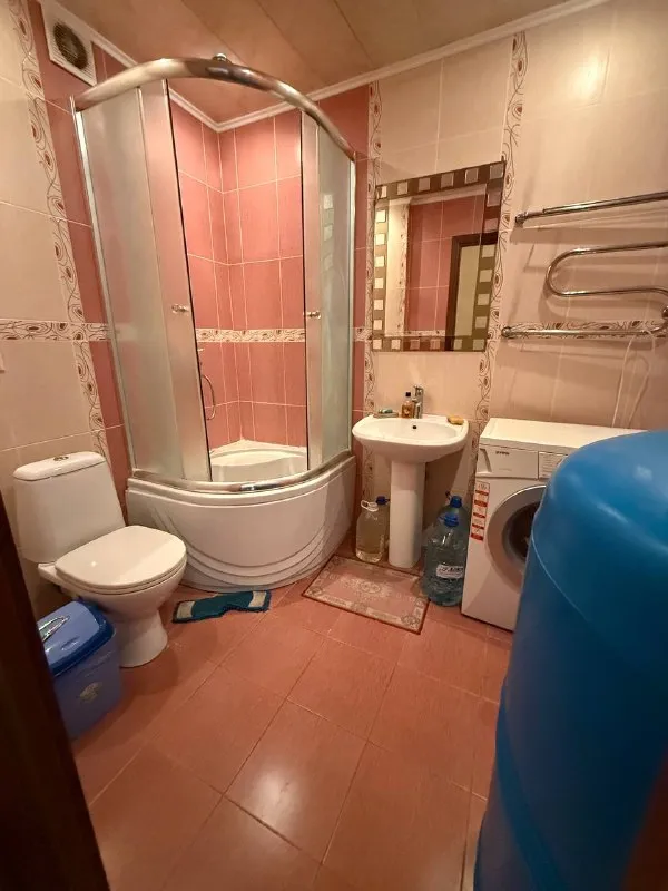 🏡Сдам 2-х комн. Кв в центре, проспект мира пересечение с университетской.
🌇Город: донецк днр
🏙️Район: ворошиловский р-н

• Этажность–4/5 жилого дома

Установлен накопительный бак!
Мебель и техника. Интернет

💴Цена: 40.000+ коммунальные.
📍Залог.
📲+79494707442 Или telegram

Оплата услуг риелтора по факту заселения! Ехать в офис и вносить оплату до просмотра не надо❗

Аренда донецк днр - фотография - 7