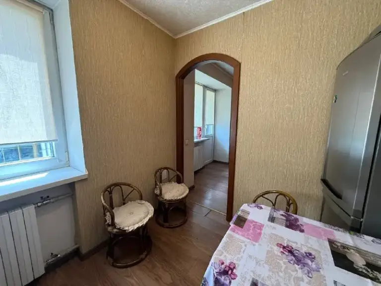🏡Сдам 2-х комн. Кв в центре, проспект мира пересечение с университетской.
🌇Город: донецк днр
🏙️Район: ворошиловский р-н

• Этажность–4/5 жилого дома

Установлен накопительный бак!
Мебель и техника. Интернет

💴Цена: 40.000+ коммунальные.
📍Залог.
📲+79494707442 Или telegram

Оплата услуг риелтора по факту заселения! Ехать в офис и вносить оплату до просмотра не надо❗

Аренда донецк днр - фотография - 9