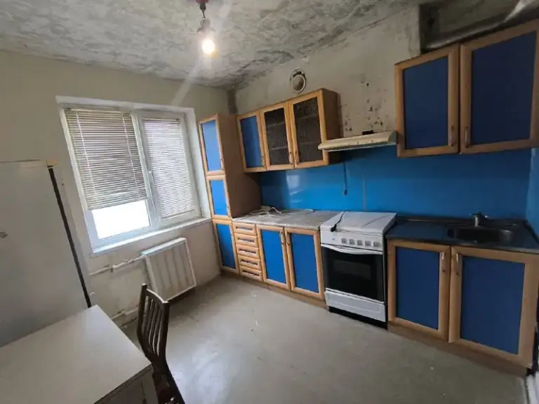 Продажа 3х комнатной квартиры

🌇В кировском районе донецка,
В кировском районе, микрорайон "текстильщик". Улица терешковой, ледовая арена. 📌

🏢Этаж - 9/9
🚪Общая площадь - 71 м2
💦Вода по графику.
✅Лоджия+теплый пол.
✅Застеклённый балкон.
✅Квартира теплая, не угловая.
🎁В квартире остается вся мебель и т. .. 💰цена: 4 100 000 рублей

📲☎️+7 (949) 513 85 58 - Виктория

Подписаться  |  📩дать объявление
📲Наш max - фотография - 7