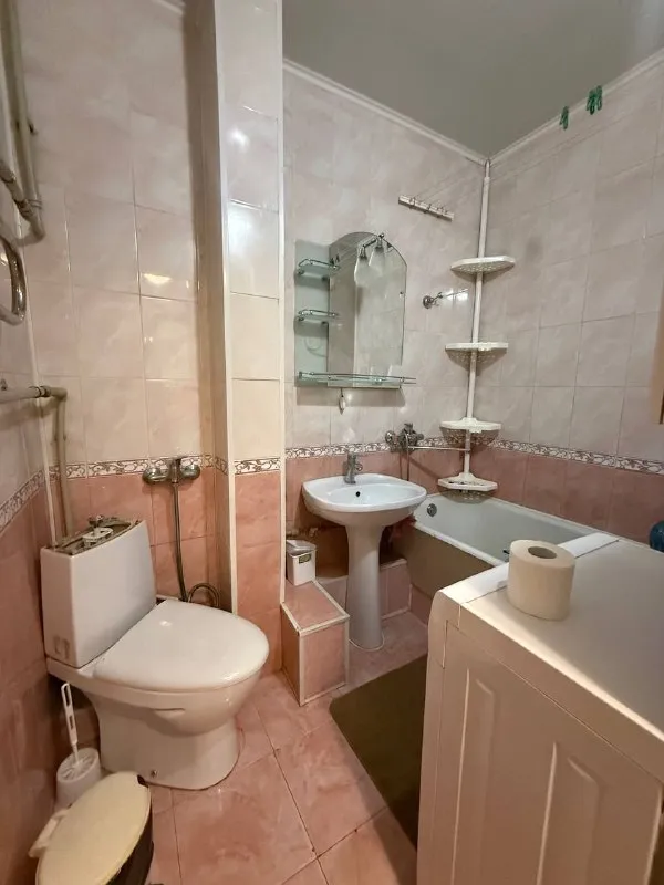 🏡Сдам 2-х ком. Квартиру в центре донецка
🌇Город: донецк днр
🏙️Район: ворошиловский район, 🗺шевченко, рамада гостиница.
• Этажность–4/5 жилого дома
• Квартира с мебелью, колонкой газовой, кондиционером, стиральной машинкой, вода по графику и чаще.
• Комнаты раздельные. Интернет
• 37.000 + Коммунальные.
📍Залог разбивают.
+79494707442 Или тelegram / мах
*Оплата услуг риелтора по факту заселения! Ехать в офис и вносить оплату до просмотра не надо❗
Аренда днр - фотография - 10