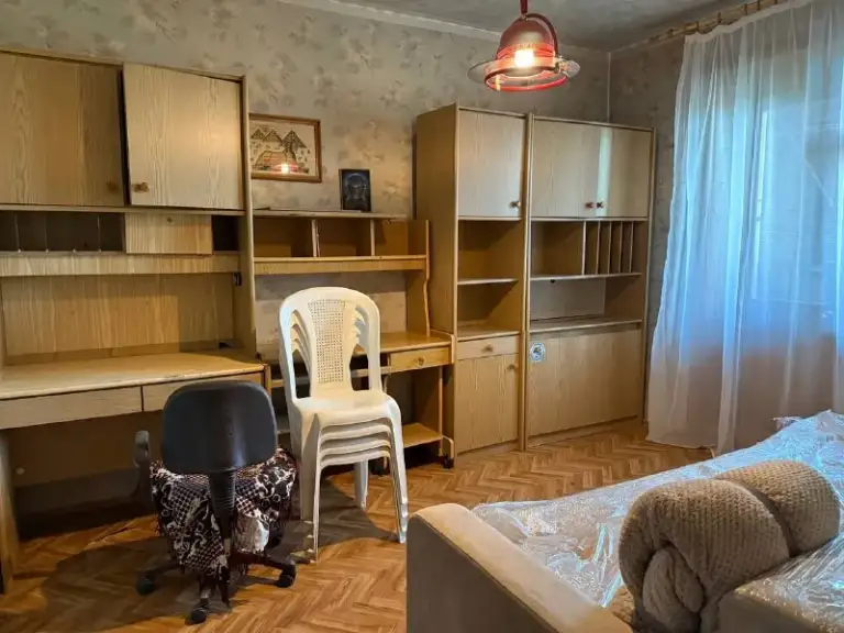 🏡Сдам 1-х комн. Квартиру
🌇Город: донецк днр
🏙️Район: ленинский район,
🗺Голубой - 2, манна

• Этажность–7/9 жилого дома

• Вода холодная, горячая постоянно!
• Жилое состояние, мебель, техника вся, интернет.
• Для женщины, пары.
• Одиноким мужчинам не сдают.

• 23.000 + Коммунальные.
📍Залог разбивают.
☎📞 +79494707442 Или телеграм

Оплата услуг риелтора по факту заселения! Ехать в офис и вносить оплату до просмотра не нужно!

📨Подписаться - фотография - 3