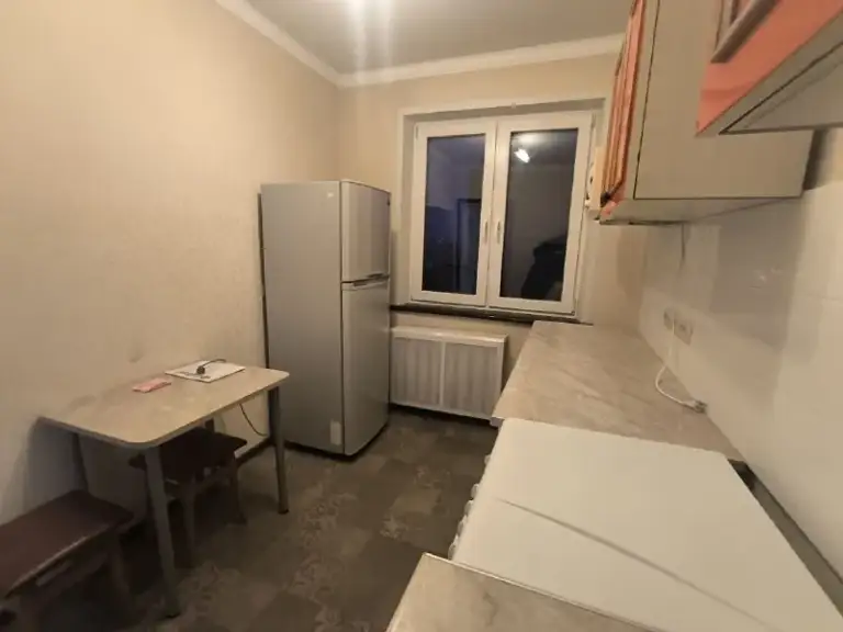 Продажа 2х-комнатной квартиры

🌇Донецк в киевском районе,
Улица артема 198 в, ориентир - "галактика", "sportmax"📌

🏢Этаж - 9/9
🚪Общая площадь - 50 м2
✅Квартира теплая, не угловая
💦Вода согласно графику
🎁Остается полностью вся мебель и техника необходимая для комфортного проживания

📍Насыщенная инфраструктура: sportmax, тц галактика, детские сады, школы, продуктовые магазины, супермаркет. Развитая транспортная развязка в любую точку города. Ост. .. Шрутного такси в шаговой доступности.

💰Цена снижена 3,6 млн. ₽
📑Документы готовы к сделке!
Собственник в донецке!

📲☎️+7 (949) 513 85 58 - Виктория

Подписаться  |  📩дать объявление
📲Наш max - фотография - 7