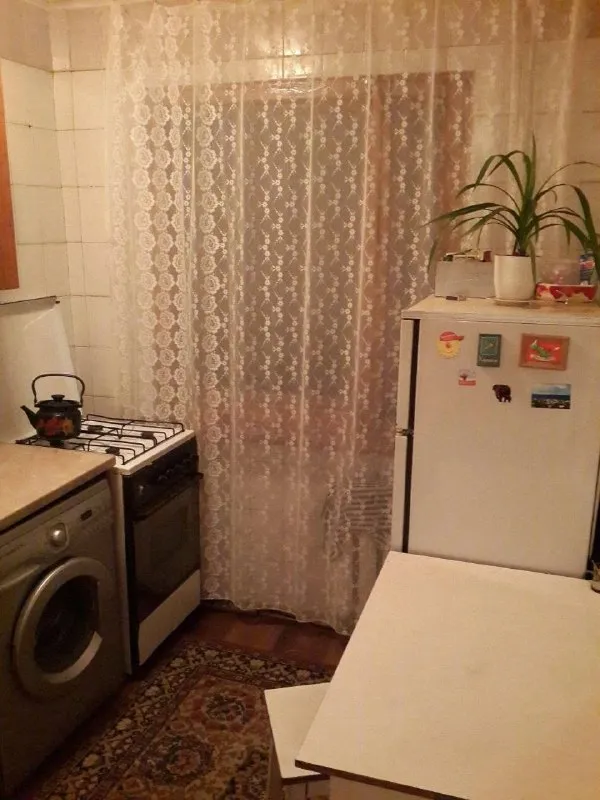 Аренда однокомнатной квартиры ! Куйбышевский район!

Ан«статус» - твой выбор в мире недвижимости!🤝

📍Г. Донецк, улица фомина 1

✅Вода по графику
✅Этаж 4/5
✅Квартира полностью укомплектована мебелью и техникой
✅Рядом школа — удобно для семей с детьми;
✅В шаговой доступности рынок и магазин;
✅Спокойная обстановка спального района.

💸 15 000 Руб/мес

☎️+79495753652
📞+79496455686 - фотография - 5
