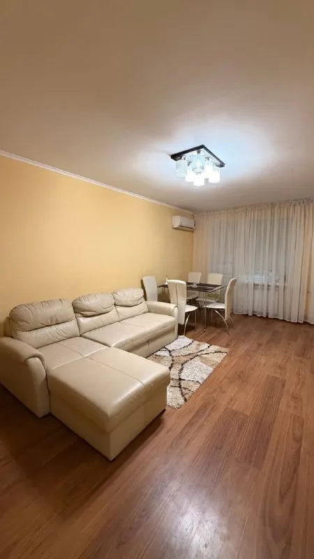 Продается 3х комнатная квартира

🌇Приморский район, г. Мариуполь, пр. Нахимова 154📌

✅Этаж 2/5
💦Вода постоянно
✅Две изолированные спальни, смежный санузел, зал-кухня-столовая(узаконена перепланировка)

❗️Квартира оборудована всей необходимой техникой и мебелью, свежий ремонт.

📍Шикарная локация, рядом парк, школа, садик, рынок и море в 10 минутах.

📑Документы готовы ко всем видам сделки. Возможно применение маткапитала ❗️

💰Цена 5,5 млн, торг уместен

С уважением, мария
📲☎️+79497198455

Подписаться  |  📩дать объявление
📲Наш max - фотография - 3