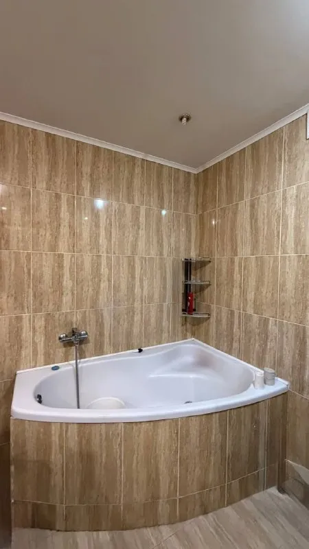 Продается 3х комнатная квартира

🌇Приморский район, г. Мариуполь, пр. Нахимова 154📌

✅Этаж 2/5
💦Вода постоянно
✅Две изолированные спальни, смежный санузел, зал-кухня-столовая(узаконена перепланировка)

❗️Квартира оборудована всей необходимой техникой и мебелью, свежий ремонт.

📍Шикарная локация, рядом парк, школа, садик, рынок и море в 10 минутах.

📑Документы готовы ко всем видам сделки. Возможно применение маткапитала ❗️

💰Цена 5,5 млн, торг уместен

С уважением, мария
📲☎️+79497198455

Подписаться  |  📩дать объявление
📲Наш max - фотография - 6