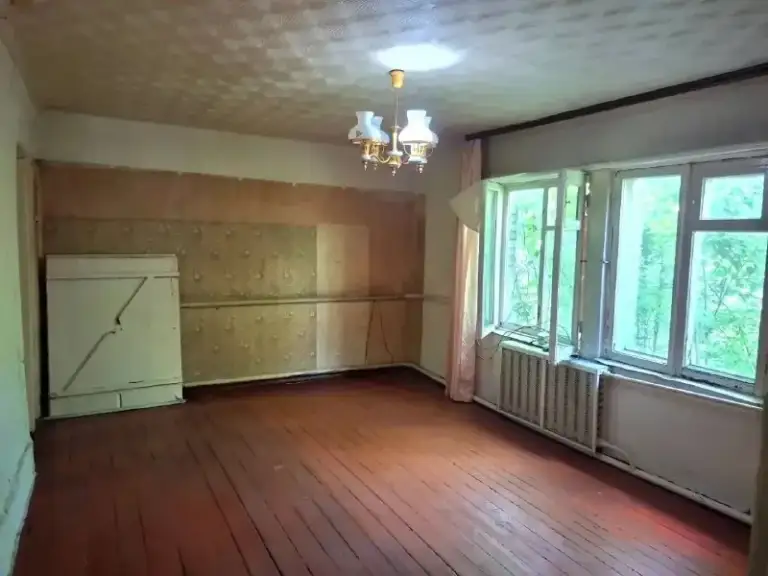 Продаётся отличный дом 

🌇Донецк, куйбышевский район, ул. Бакинских комиссаров📌

✅Характеристики:
-Площадь дома: 78 кв.  М;
-Участок: 6 соток,  ровный,  правильной формы;

✅Материал стен: кирпич;
✅Крыша: шиферная (не протекпет)
✅Отопление: газовое ⛽
💦Водоснабжение: центральное
📲☎️+79493792532 Алёна
📲☎️+79493872678 Светлана

Подписаться  |  📩дать объявление
📲Наш max - фотография - 6