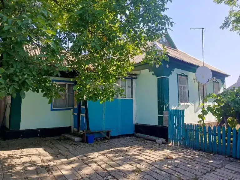 🏡Продаётся 3-х комнатный отдельно стоящий дом
🌇Город: торез днр
🗺Ориентир станция воскресенская

• Печное отопление
• Санузел совмещённый
• На территории участка есть небольшой огород
• Документы готовы
🔥Собственник

💴Цена: 1🍋000.000 рублей
☎️+7(949) 339-83-26 Ольга

📨Подписаться - фотография - 4