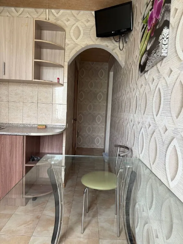 🏡Продаётся 2-двухкомнатная квартира
🌇Город: донецк днр
🏙️Район: кировский р-н
🗺Микрорайон текстильщик, улица петровского

• Этажность–6/14 жилого дома
• Общая площадь–50.8 м2
• Кухня–7 м2

• Комнаты раздельные, окна пластиковые, лоджия застеклённая
• В квартире выполнен частично ремонт
• Квартира продается с мебелью и бытовой техникой
• Рядом школа, детский садик, стоматология, рынок и остановка общественного транспорта
• Документы готовы
🔥Собственник

💴Цена: 4🍋500.000 рублей
☎️Тел: +7(949) 510-11-40 яна

📨Подписаться - фотография - 6