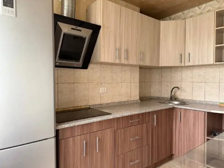 🏡Продаётся 2-двухкомнатная квартира
🌇Город: донецк днр
🏙️Район: кировский р-н
🗺Микрорайон текстильщик, улица петровского

• Этажность–6/14 жилого дома
• Общая площадь–50.8 м2
• Кухня–7 м2

• Комнаты раздельные, окна пластиковые, лоджия застеклённая
• В квартире выполнен частично ремонт
• Квартира продается с мебелью и бытовой техникой
• Рядом школа, детский садик, стоматология, рынок и остановка общественного транспорта
• Документы готовы
🔥Собственник

💴Цена: 4🍋500.000 рублей
☎️Тел: +7(949) 510-11-40 яна

📨Подписаться - фотография - 7