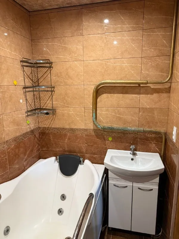 🏡Продаётся 2-двухкомнатная квартира
🌇Город: донецк днр
🏙️Район: кировский р-н
🗺Микрорайон текстильщик, улица петровского

• Этажность–6/14 жилого дома
• Общая площадь–50.8 м2
• Кухня–7 м2

• Комнаты раздельные, окна пластиковые, лоджия застеклённая
• В квартире выполнен частично ремонт
• Квартира продается с мебелью и бытовой техникой
• Рядом школа, детский садик, стоматология, рынок и остановка общественного транспорта
• Документы готовы
🔥Собственник

💴Цена: 4🍋500.000 рублей
☎️Тел: +7(949) 510-11-40 яна

📨Подписаться - фотография - 8