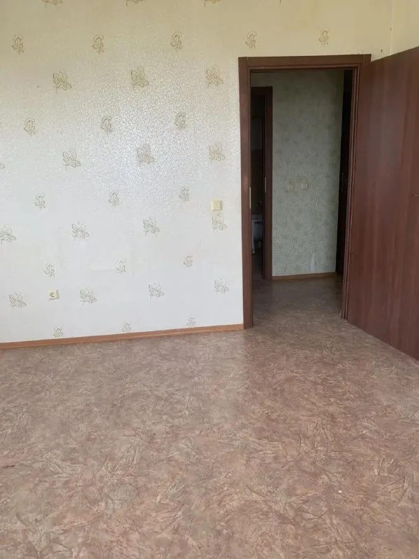Продам однокомнатную квартиру

🌇Донецк в кировском районе,
Улица мечникова 100 в. 📌

🏢Этаж - 6/9
✅Общая площадь - 44 м2
✅Балкон 2.3 м2
✅Окна пластик
✅Коммуникации в хорошем состоянии

📍Рядом с домом: супермаркеты, школы, детские сады, магазины, транспорт

💰Цена: 2 700 000 рублей

📲☎️+7 (949) 513 85 58

Подписаться  |  📩дать объявление
📲Наш max - фотография - 4