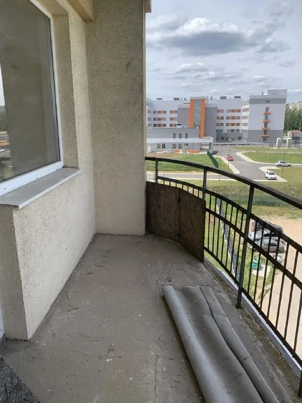 Продам однокомнатную квартиру

🌇Донецк в кировском районе,
Улица мечникова 100 в. 📌

🏢Этаж - 6/9
✅Общая площадь - 44 м2
✅Балкон 2.3 м2
✅Окна пластик
✅Коммуникации в хорошем состоянии

📍Рядом с домом: супермаркеты, школы, детские сады, магазины, транспорт

💰Цена: 2 700 000 рублей

📲☎️+7 (949) 513 85 58

Подписаться  |  📩дать объявление
📲Наш max - фотография - 6