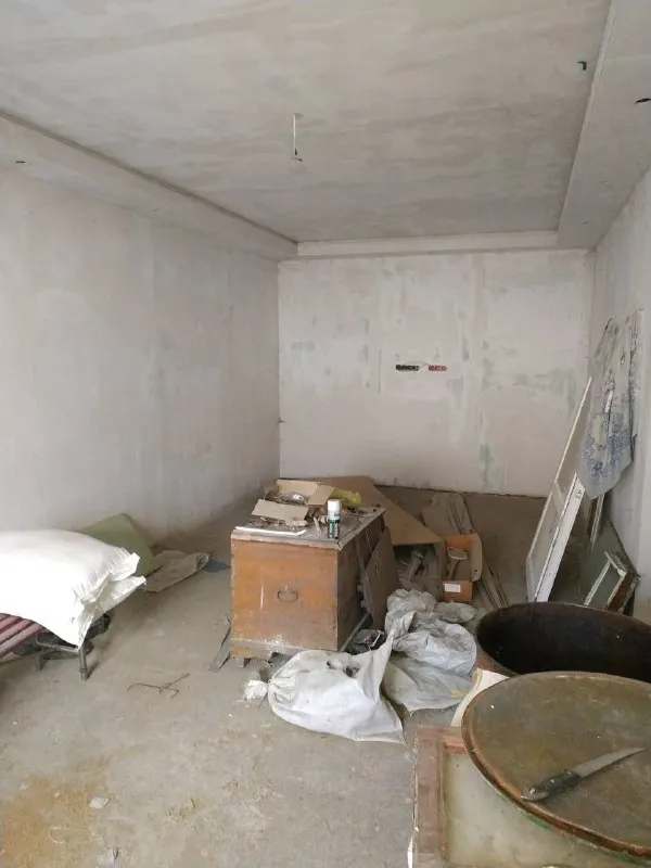 Срочная продажа, новый дом 🏡
От собственника❗️

🌇В макеевке (горняцкий р-н),
В пос. Куйбышева (28/4). 📌

✅Продается капитальный дом 2012 года постройки. В доме никто не жил! Все материалы свежие, состояние — «от стен до крыши» абсолютно новое.

❗️Главные плюсы:
✅ Все коммуникации в доме: газ, свет, вода.
✅ Стены подштукатурены, потолки — гипсокартон, разводка электрики готова. - фотография - 6