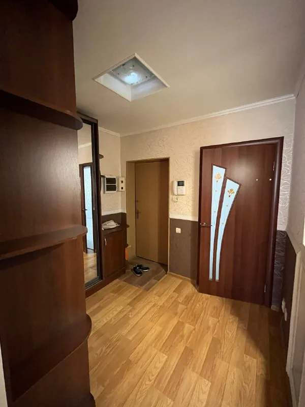 Продажа 3х-комнатной квартиры

🌇Донецк в киевском районе,
Улица полиграфическая, ориентир киевский рик. 📌

🏢Этаж - 3/3
🚪Общая площадь - 62 м2
✅Квартира теплая, зимой, прохладная летом
💦Вода согласно графику
✅Все коммуникации заменены
✅Все комнаты раздельные.
✅Санузел совмещ. .. Я все.

📑Документы готовы, внесены в росреестр. Собственник в городе. Прописанных нет.
💰Цена: 6 700 000 рублей (торг реальному клиенту)

📲☎️+7 (949) 513 85 58

Подписаться  |  📩дать объявление
📲Наш max - фотография - 1