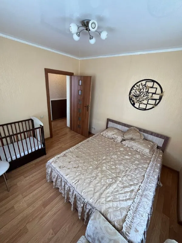 Продажа 3х-комнатной квартиры

🌇Донецк в киевском районе,
Улица полиграфическая, ориентир киевский рик. 📌

🏢Этаж - 3/3
🚪Общая площадь - 62 м2
✅Квартира теплая, зимой, прохладная летом
💦Вода согласно графику
✅Все коммуникации заменены
✅Все комнаты раздельные.
✅Санузел совмещ. .. Я все.

📑Документы готовы, внесены в росреестр. Собственник в городе. Прописанных нет.
💰Цена: 6 700 000 рублей (торг реальному клиенту)

📲☎️+7 (949) 513 85 58

Подписаться  |  📩дать объявление
📲Наш max - фотография - 2